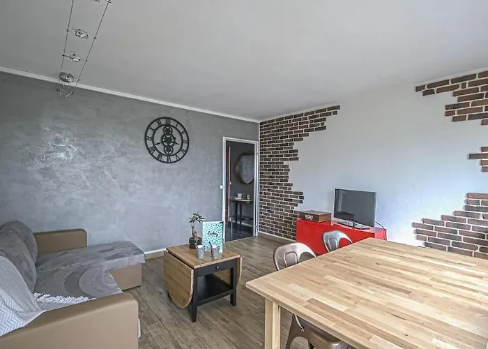 3 - 6 Personnes - Memorial - Universite Apartmán